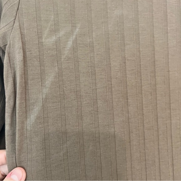 Vero Moda ribbed long sleeve midi dress in brown - Picture 10 of 10